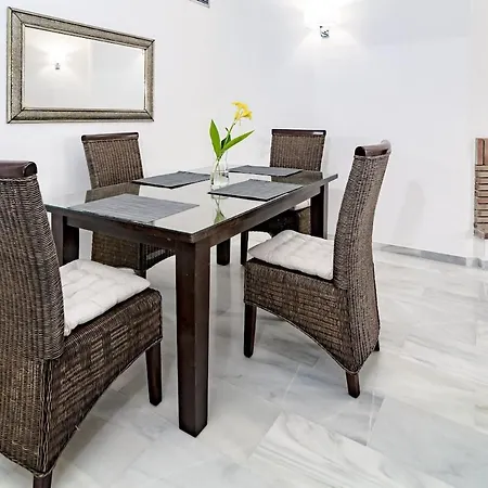 Lnm16- Comfortable Next To Puerto Banus *