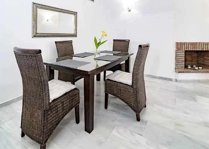 Lnm16- Comfortable Next To Puerto Banus *