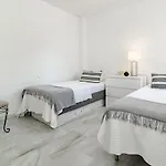 Lnm16- Comfortable Next To Puerto Banus Marbella