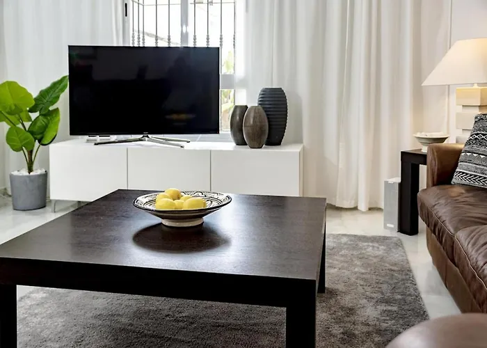 Lnm16- Comfortable Next To Puerto Banus Marbella